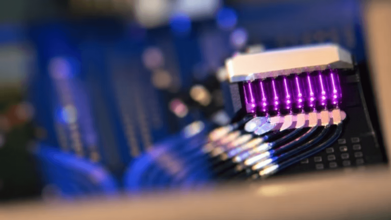 Dutch photonics startup Photon Bridge raises €10M to tackle AI's looming laser bottleneck — Tech.eu