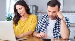 Home sellers cut asking prices on 3,000 properties a day — BBC Business, Paris Real Estate news
