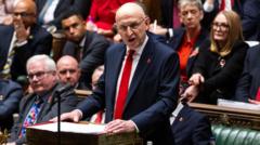 Healey unveils £100 for energy bills and bank tax in first Budget — Paris Business news