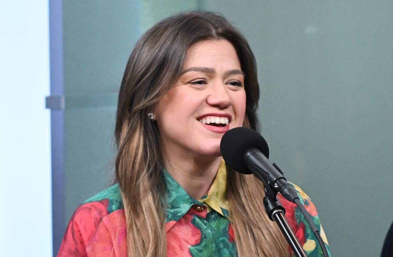 Kelly Clarkson’s expensive purchases: A multi-million dollar real-estate portfolio that spans the country — MarketWatch, Paris Business news