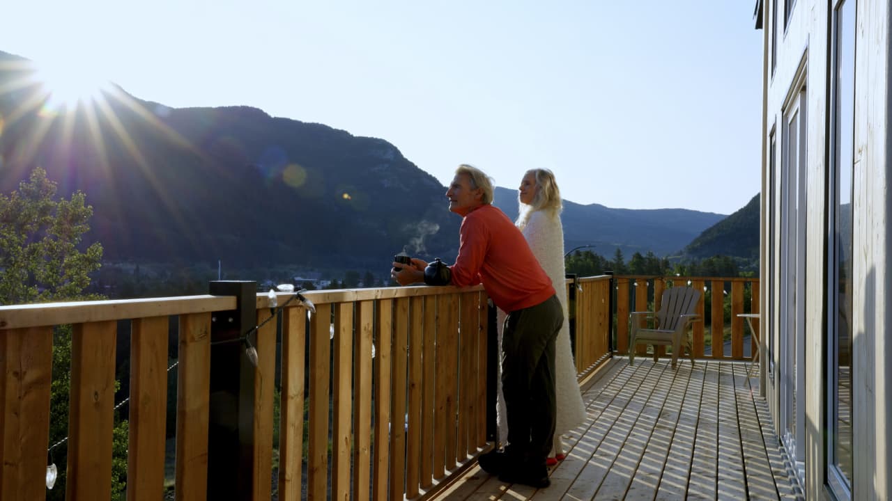 Retiring abroad? Don’t cut these financial ties to the U.S. — MarketWatch, Paris Business news