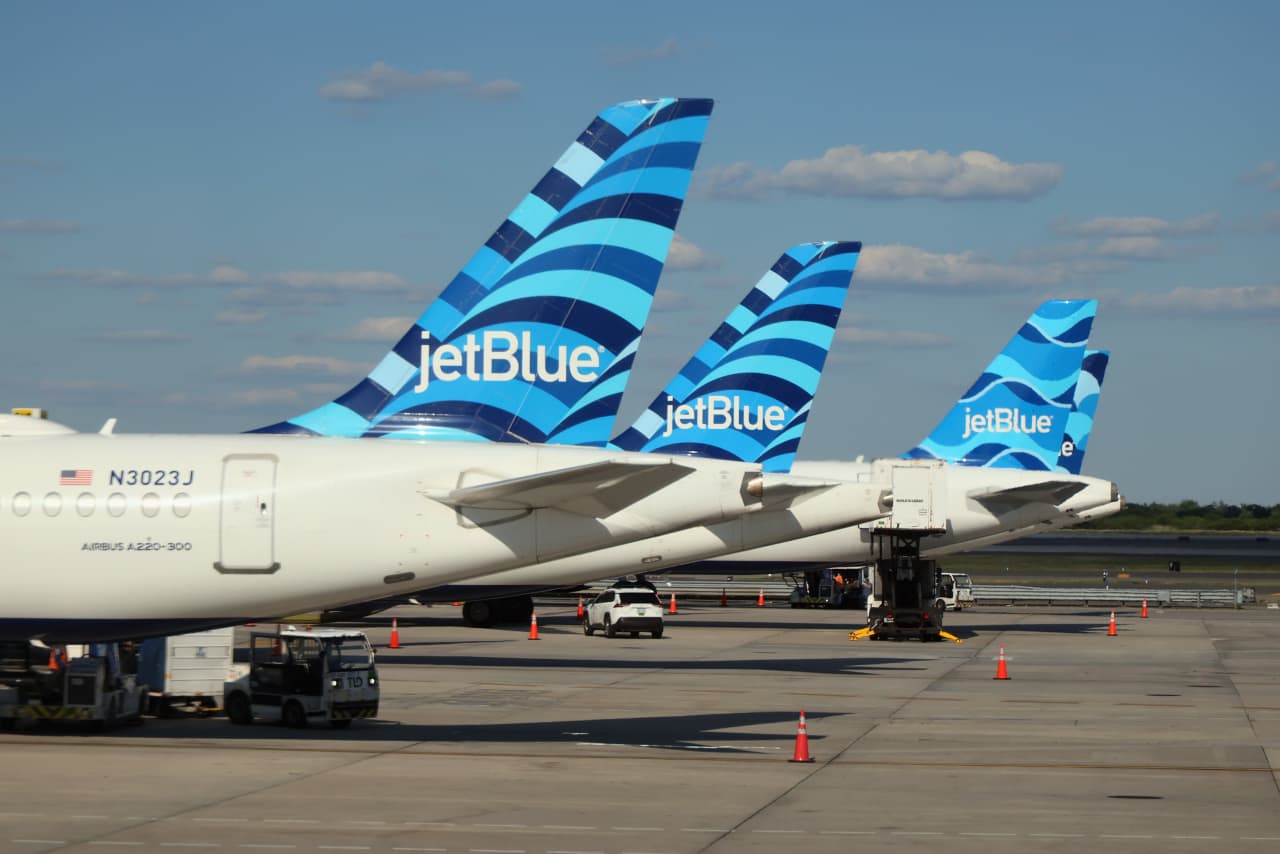 JetBlue has been losing money for years. It just charted a path to profitability. — Paris Business news