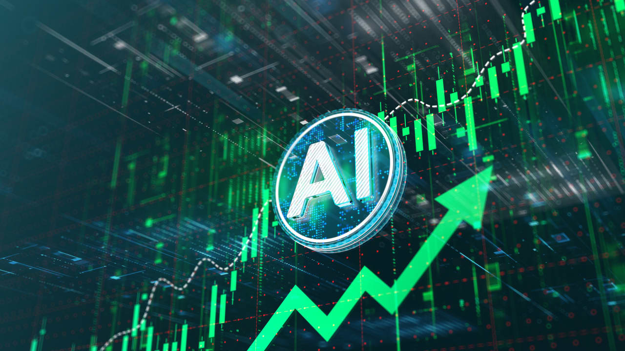 AI stocks haven’t played by the normal valuation rules. Now that rates are higher, they may have to, says UBS — Paris Technology news