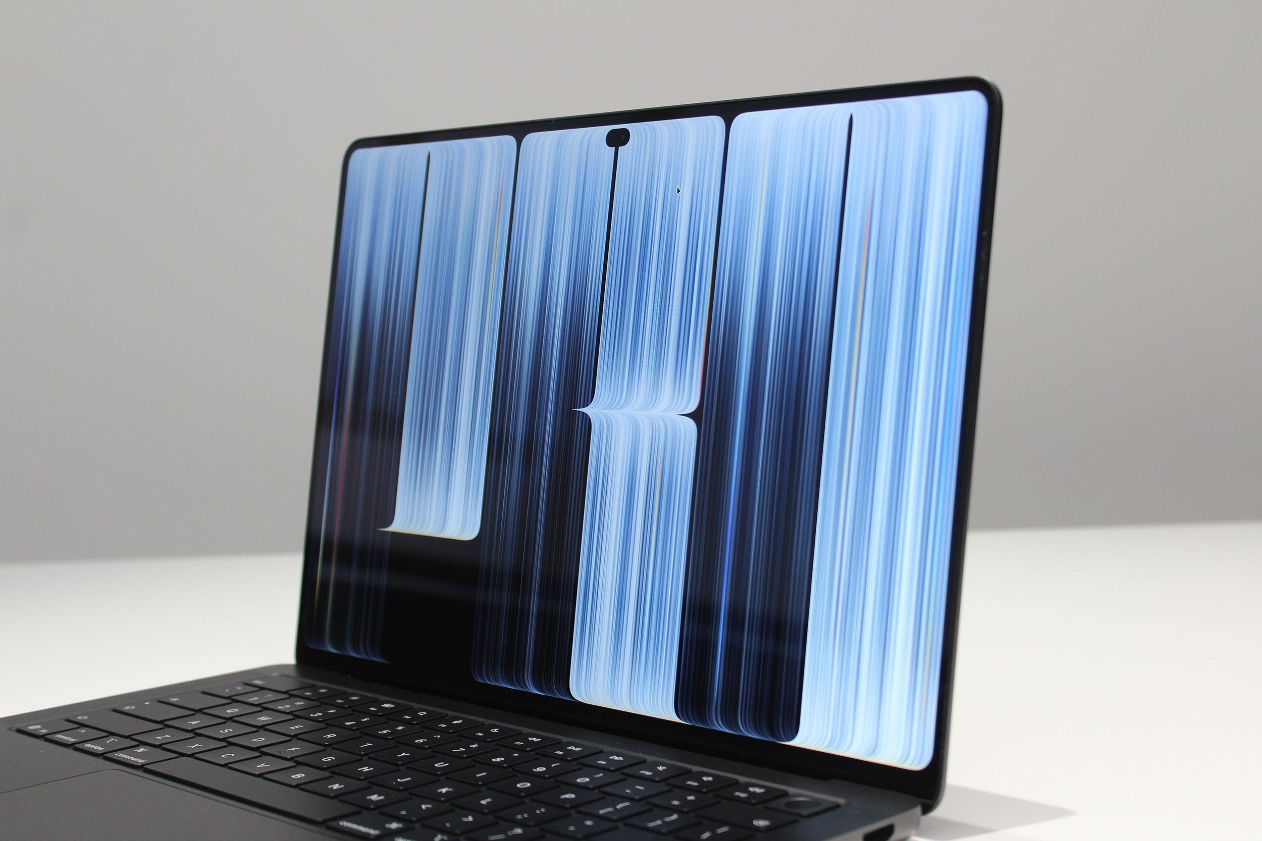 The 2,000-Nit OLED in Apple’s New MacBook Is a Big Deal — Wired